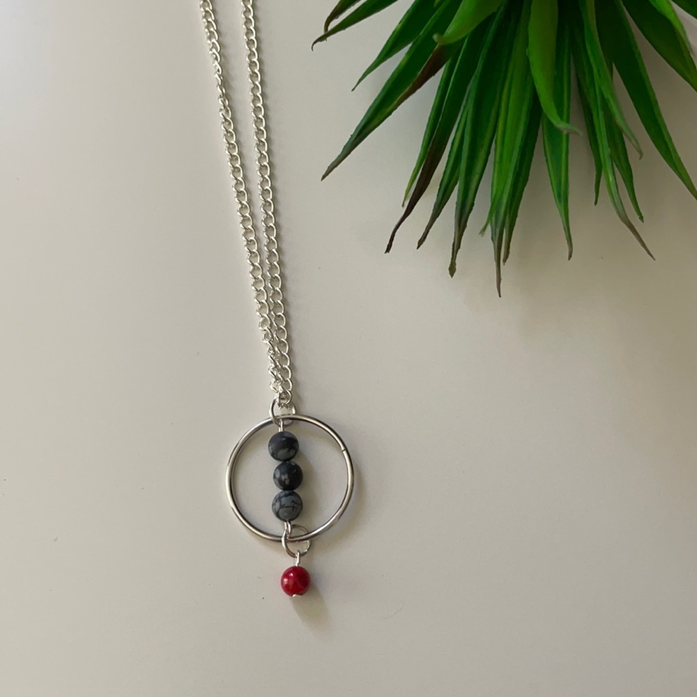 Red and black gemstone hoop necklace